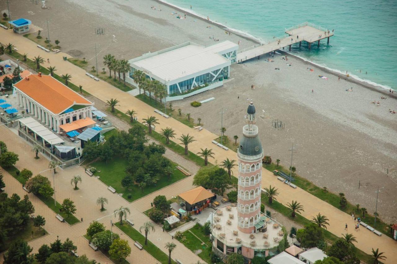 Orbi City Towers Batumi Exteriör bild